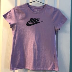 Nike 16 Girls Purple Athletic Tee